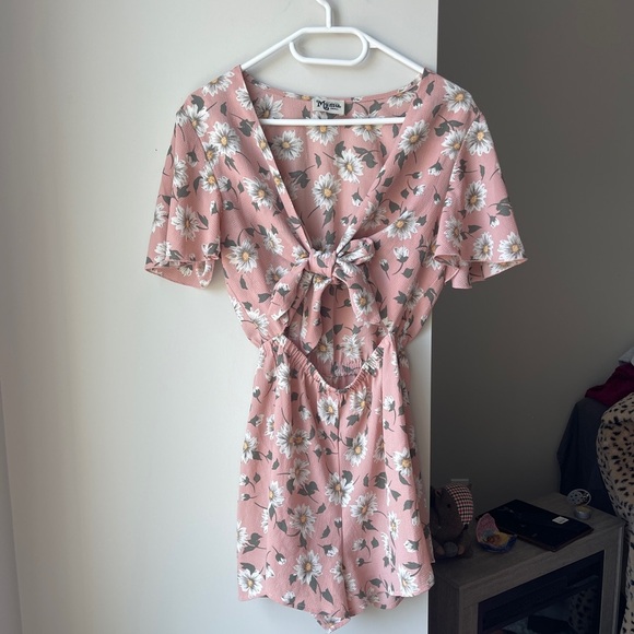Show Me Your Mumu Pink Floral Romper with Tie Front Small - Picture 1 of 5